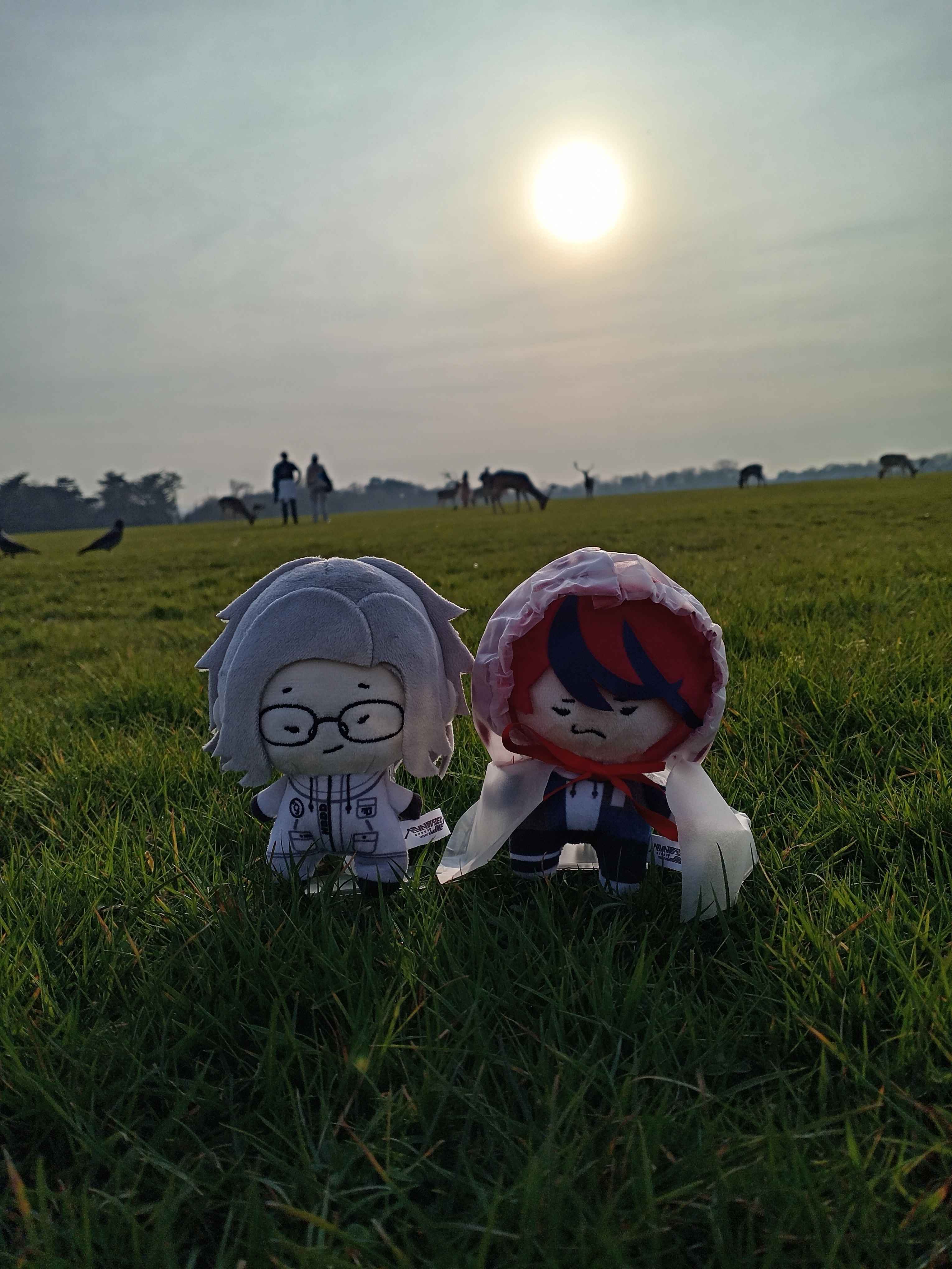 takumi and eito nui outside